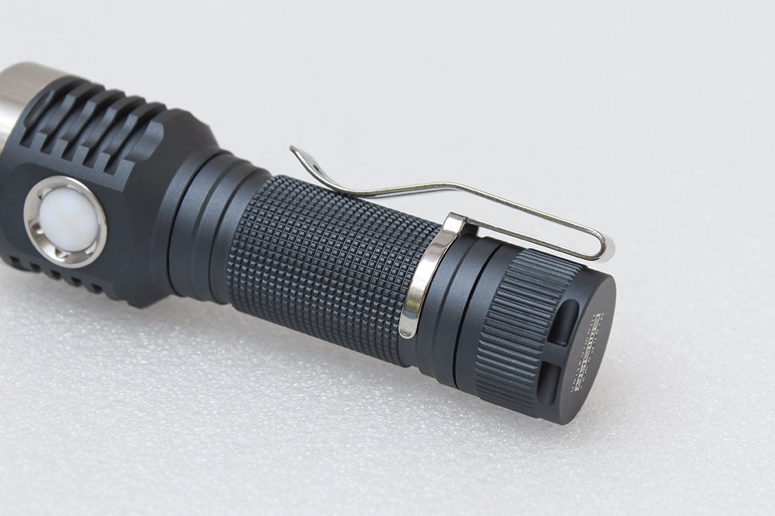 Emisar D1 B35AM 3000k white switch 1000lm