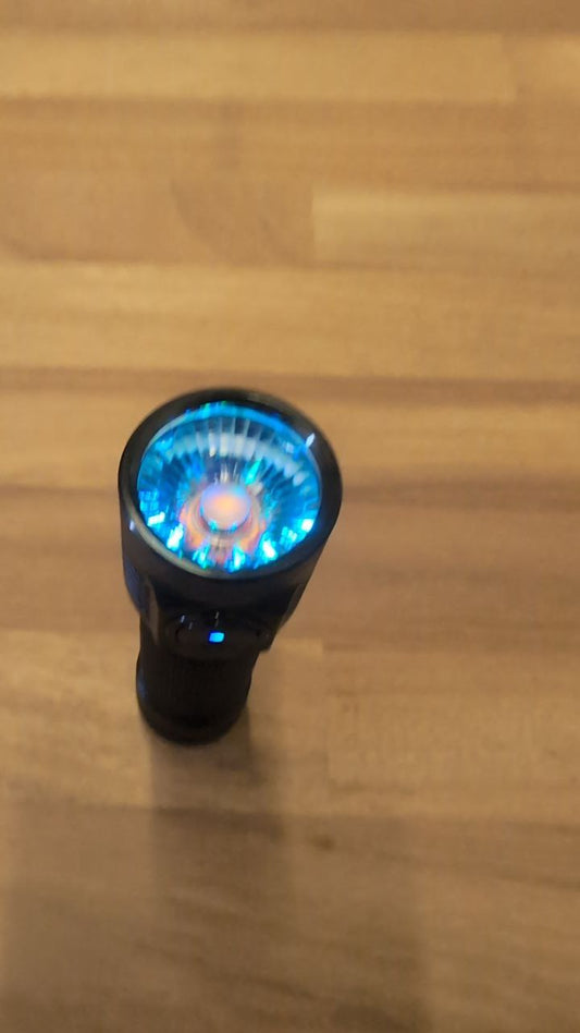 Emisar DA1K 21700 HIGH POWER LED FLASHLIGHT BLACKEDOUT NTG50 2700k RGB