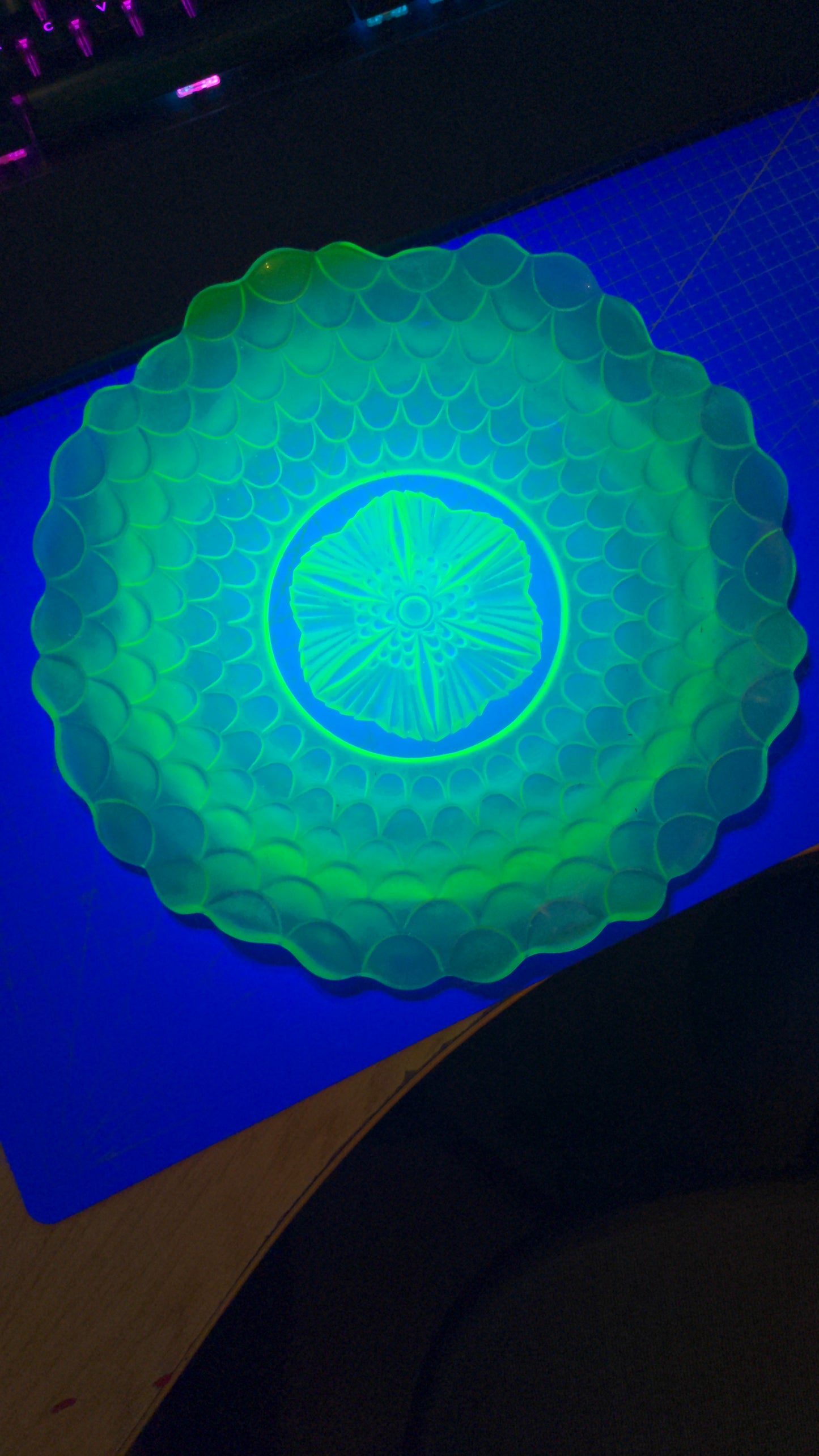 Convoy T2 UV 365nm 14500/AA flashlight ZWB2 Filter bundle deal, goggles, battery, charger