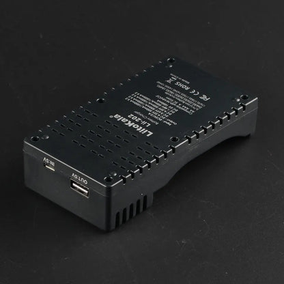 LiitoKala Lii-202 li-ion / ni-mh/ni-cd 4 bay battery charger