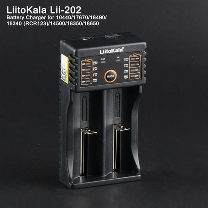 LiitoKala Lii-202 li-ion / ni-mh/ni-cd 4 bay battery charger
