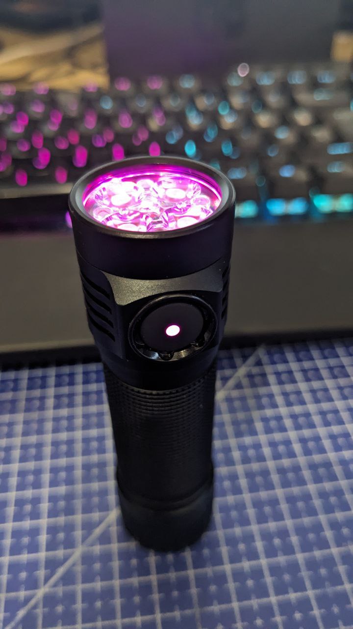 Emisar D4K 1*21700 BLACK 219b SW45K Lume X1 with battery for HAMMY