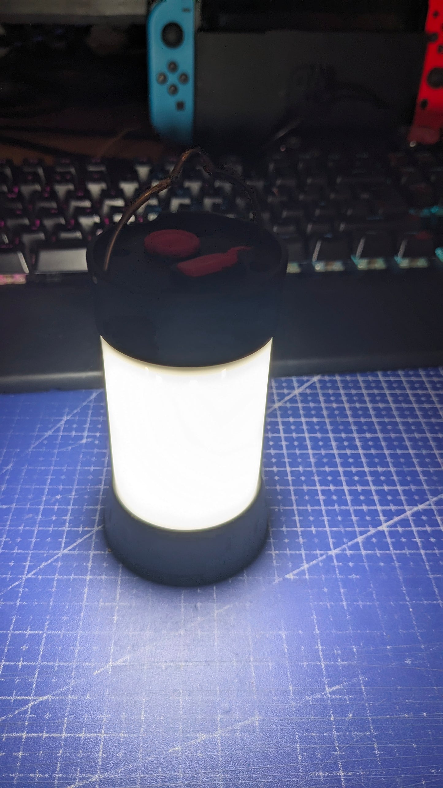 LED Camping Lantern battery included USB-c White / Red