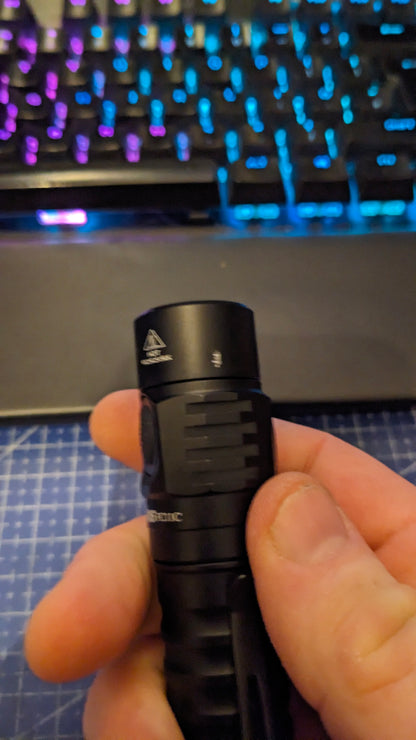 Wurkkos FC11C 519a 5000k 90+ CRI  with battery Black - Cosmetic Damage.